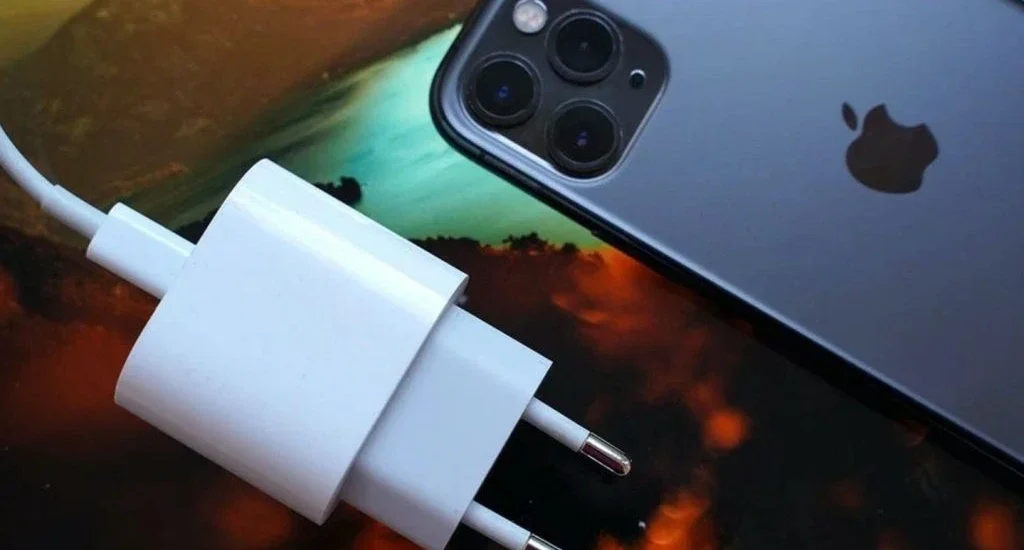 Как правильно заряжать батарею iPhone, чтобы сохранить ёмкость